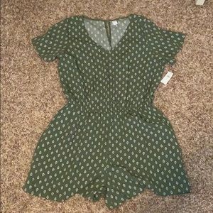 Olive Romper - Large NWT